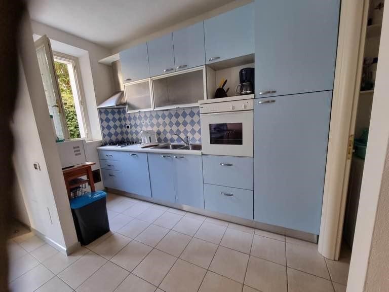 Trilocale in Affitto a Viareggio, 850&euro;, 75 m², arredato