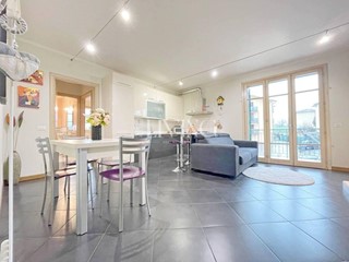 Trilocale in Vendita a Lucca, zona San Marco, 215'000&euro;, 60 m², arredato