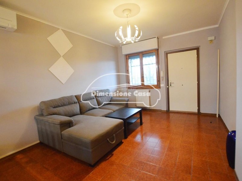 Bilocale in Vendita a Capannori, 135'000&euro;, 65 m², arredato