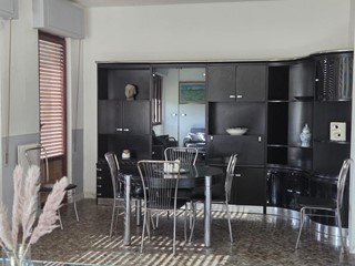 Appartamento in Vendita a Carrara, 259'000&euro;, 120 m², arredato