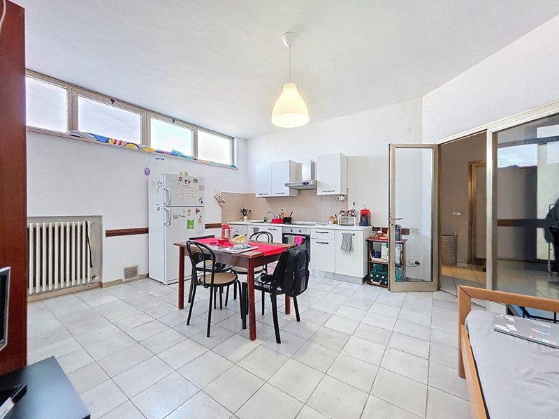 Trilocale in Vendita a Pisa, 259'000&euro;, 80 m², arredato