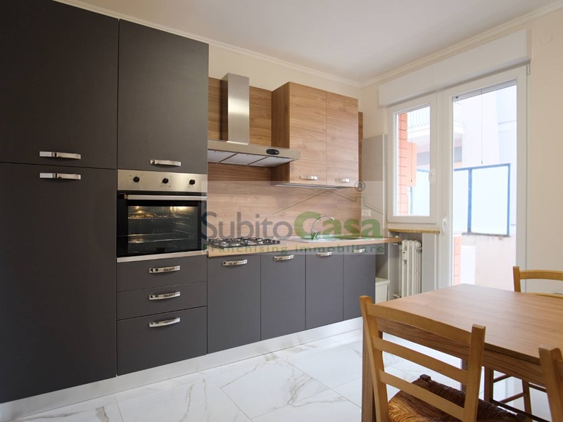 Quadrilocale in Affitto a Chieti, 650&euro;, 90 m²