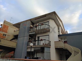 Appartamento in Vendita a Paternò, 110'000&euro;, 136 m²