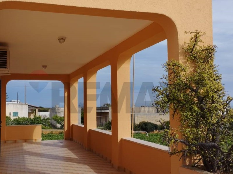 Bilocale in Vendita a Salve, 119'000&euro;, 80 m²