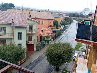 Quadrilocale in Vendita a Bassano Romano, 65'000&euro;, 80 m²