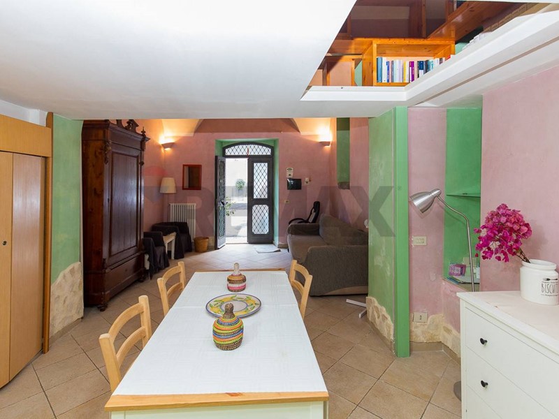 Trilocale in Vendita a Catania, 90'000&euro;, 55 m²