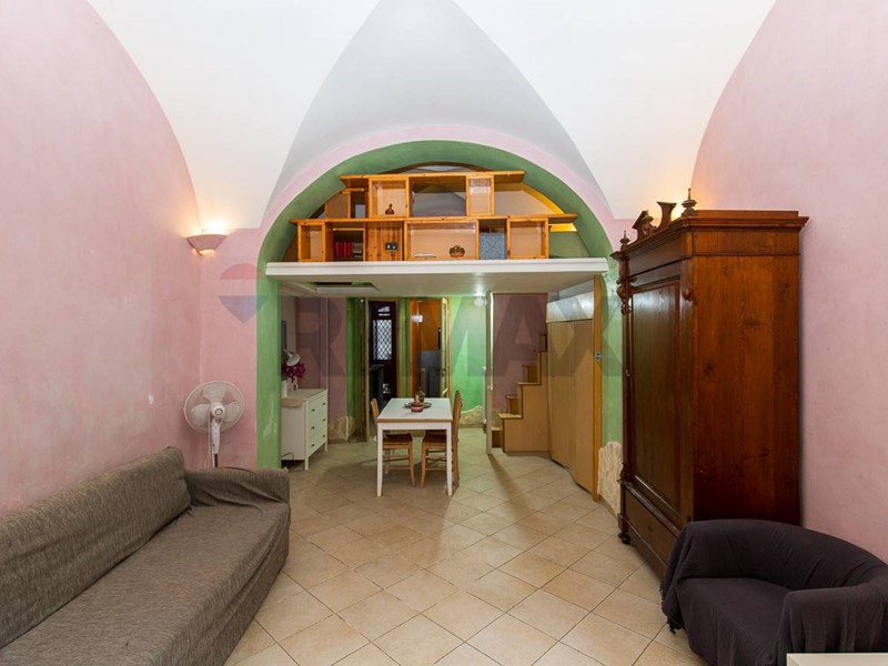 Trilocale in Vendita a Catania, 90'000&euro;, 55 m²