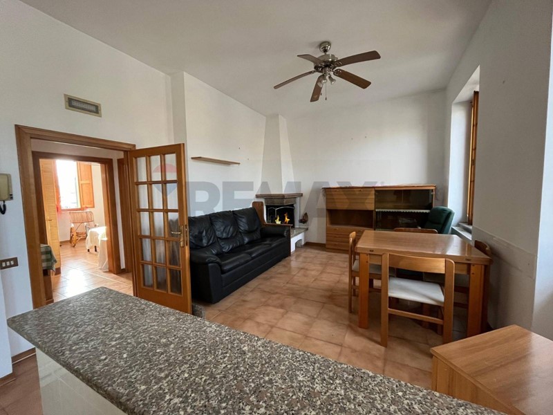 Trilocale in Vendita a Cannara, 70'000&euro;, 89 m²