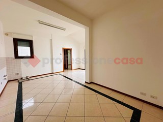 Bilocale in Vendita a Avezzano, 74'000&euro;, 65 m²