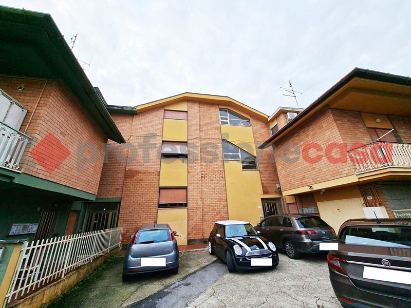 Trilocale in Vendita a Piedimonte San Germano, 79'000&euro;, 101 m²