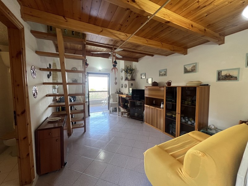 Trilocale in Vendita a Santa Marina, 138'000&euro;, 55 m², arredato