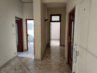 Appartamento in Affitto a Taranto, 650&euro;, 160 m²