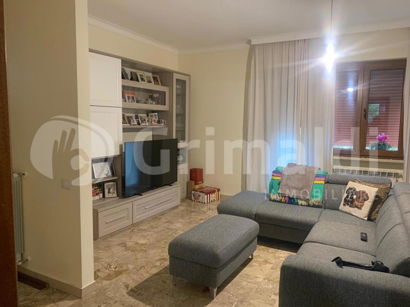 Trilocale in Vendita a Giano dell'Umbria, 120'000&euro;, 130 m²
