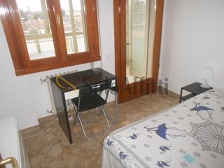 Appartamento in Affitto a Padova, zona Centro storico, 1'800&euro;, 150 m², arredato