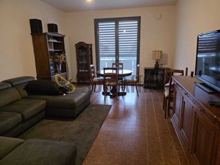 Quadrilocale in Affitto a Poggio Torriana, 1'250&euro;, 110 m², arredato