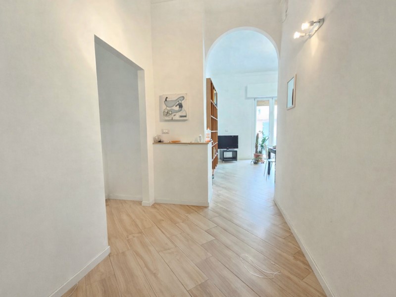 Trilocale in Affitto a Palermo, 1'200&euro;, 104 m²