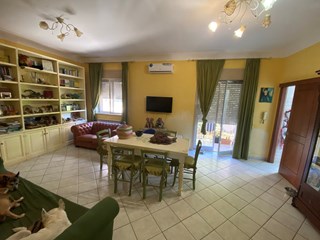 Appartamento in Affitto a Agrigento, zona Fontanelle, 580&euro;, 130 m², arredato