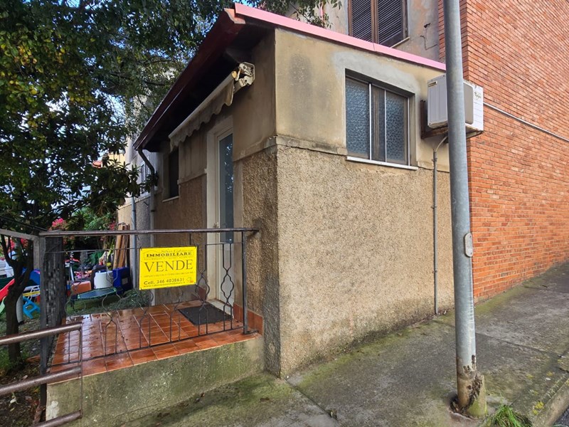 Appartamento in Vendita a Iglesias, zona Via Emilia, 58'000&euro;, 60 m²