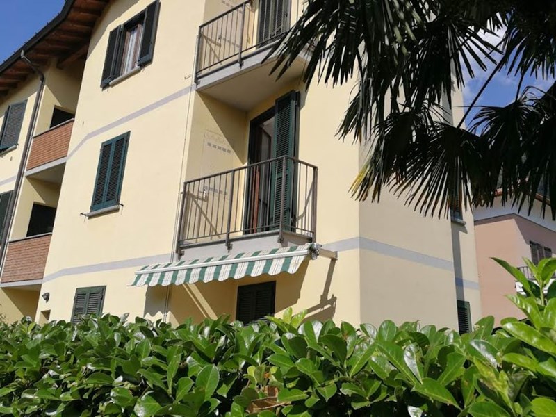Bilocale in Affitto a Laveno Mombello, zona laveno, 580&euro;, 50 m², arredato