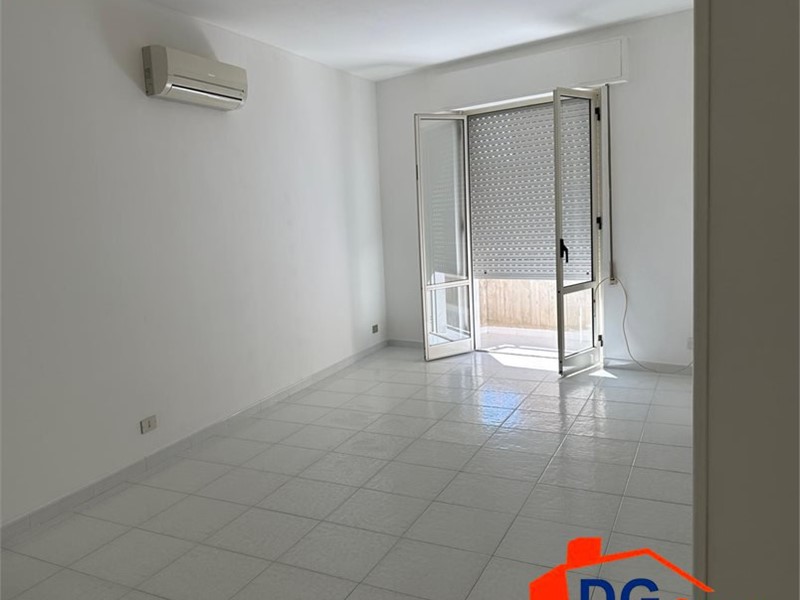 Appartamento in Vendita a Alcamo, 84'000&euro;, 115 m²