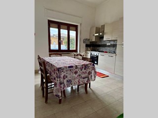 Trilocale in Vendita a Carrara, zona Avenza, 175'000&euro;, 75 m²