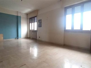 Quadrilocale in Vendita a Pistoia, 155'000&euro;, 100 m², con Box