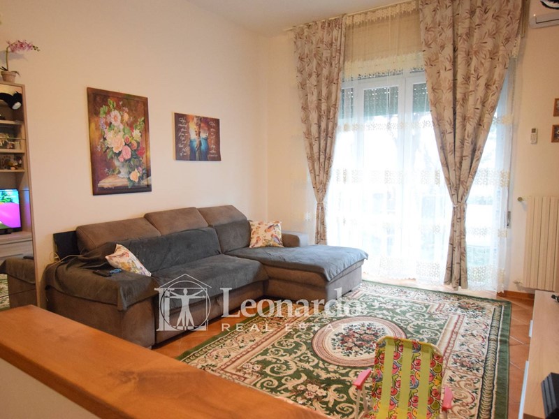 Appartamento in Vendita a Viareggio, 210'000&euro;, 95 m²