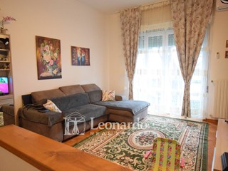 Appartamento in Vendita a Viareggio, 210'000&euro;, 95 m²