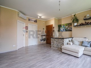 Trilocale in Vendita a Capriate San Gervasio, 219'000&euro;, 188 m²