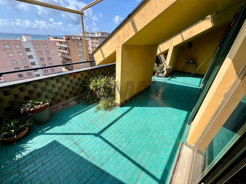 Appartamento in Vendita a Chiavari, 470'000&euro;, 160 m²