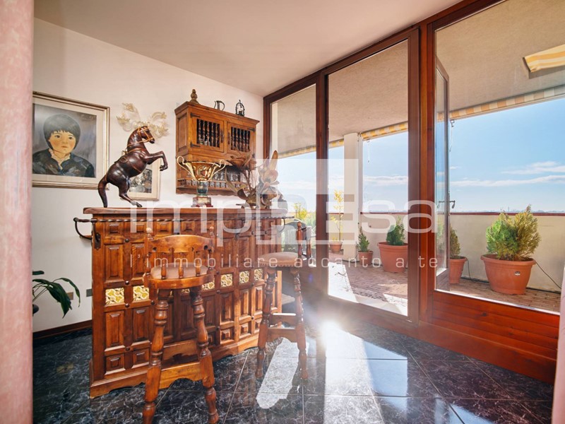 Attico in Vendita a Mogliano Veneto, 660'000&euro;, 154 m²