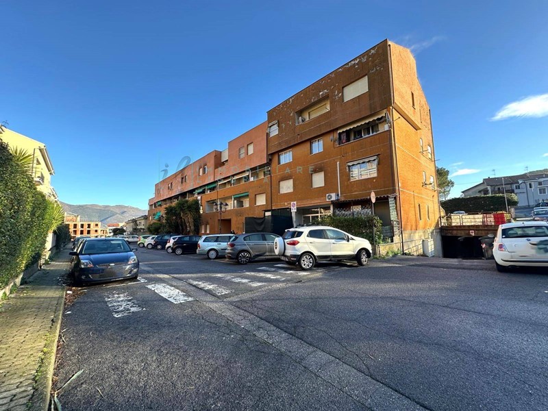 Quadrilocale in Vendita a Albenga, 195'000&euro;, 85 m²