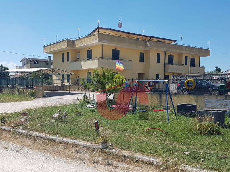 Appartamento in Vendita a Pietrelcina, 68'000&euro;, 90 m²