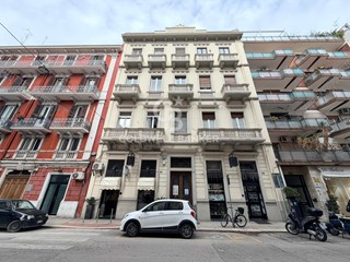 Quadrilocale in Affitto a Bari, 1'000&euro;, 117 m²