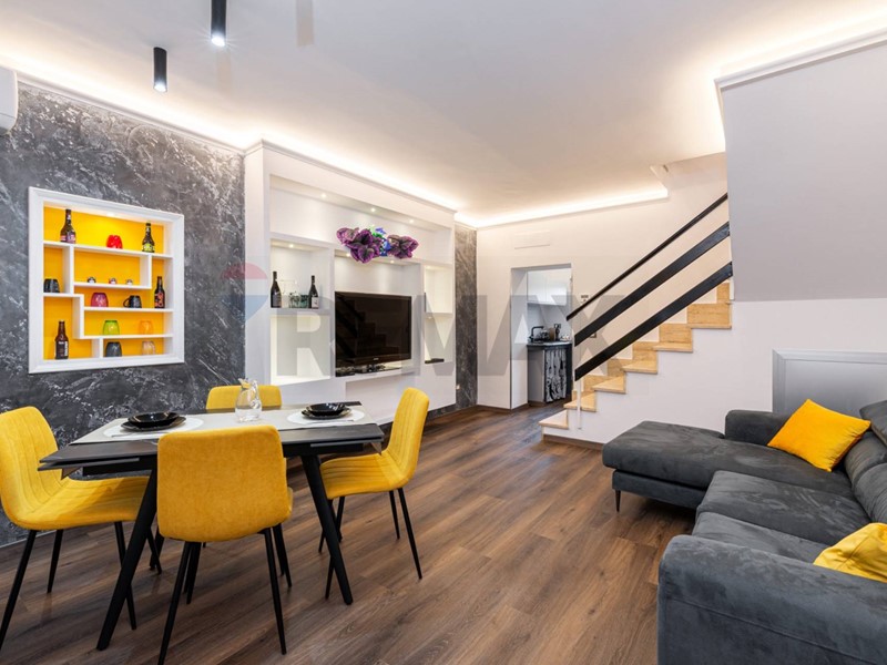 Trilocale in Vendita a Frasso Sabino, 98'000&euro;, 75 m²