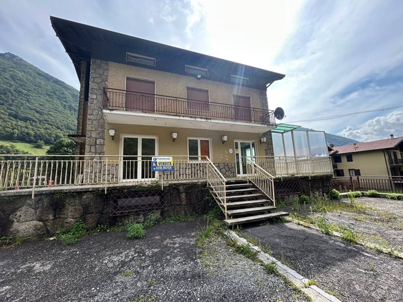 Appartamento in Vendita a Ardesio, 370'000&euro;, 420 m²