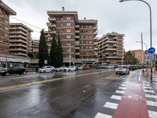 Trilocale in Vendita a Roma, 360'000&euro;, 121 m²