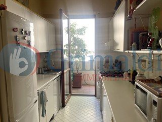 Appartamento in Vendita a Roma, 549'000&euro;, 201 m², con Box