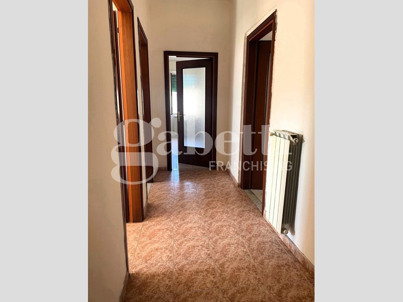 Appartamento in Vendita a Capua, 86'000&euro;, 110 m²