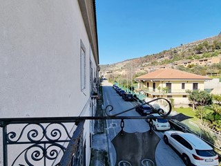 Appartamento in Vendita a Caserta, 350'000&euro;, 225 m²