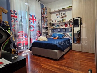 Quadrilocale in Vendita a Sasso Marconi, 215'000&euro;, 95 m², arredato