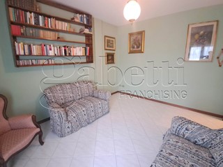 Appartamento in Vendita a Ferrara, 218'000&euro;, 130 m², con Box