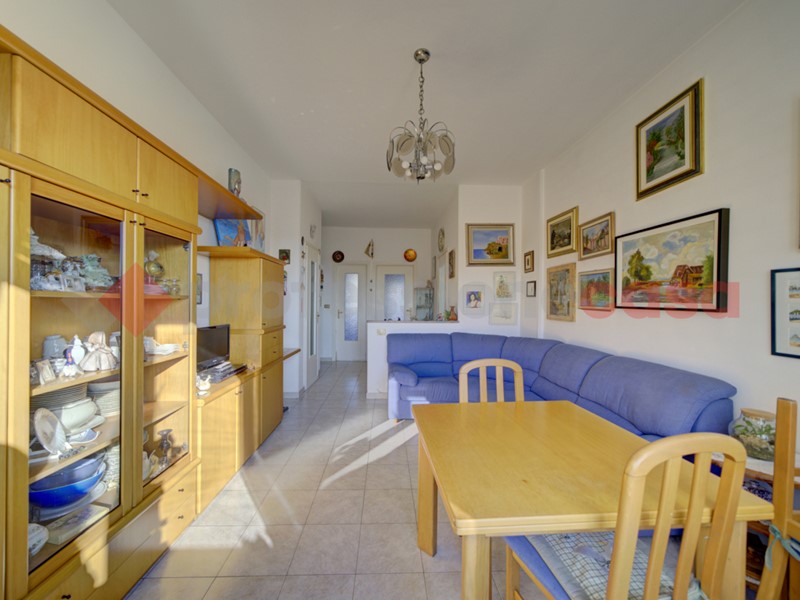 Bilocale in Vendita a Rivoli, 92'000&euro;, 64 m²
