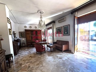 Appartamento in Vendita a Scandicci, 375'000&euro;, 140 m²