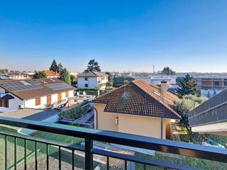 Trilocale in Vendita a Pregnana Milanese, 265'000&euro;, 100 m², con Box