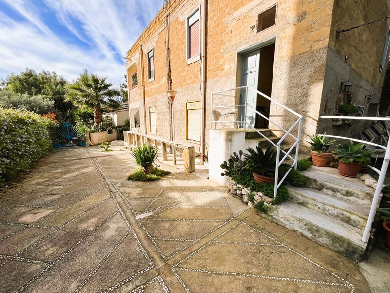 Trilocale in Vendita a Porto Empedocle, 78'000&euro;, 105 m²