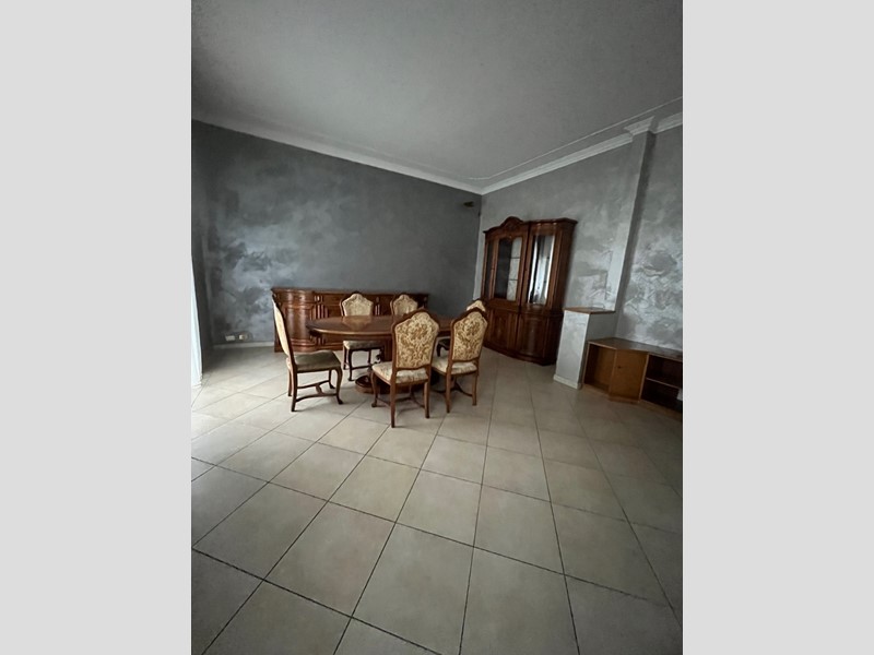 Appartamento in Vendita a Torino, zona Barriera Milano, 135'000&euro;, 109 m²