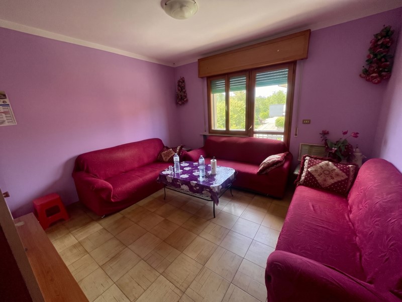 Appartamento in Vendita a Novafeltria, zona Secchiano, 135'000&euro;, 144 m²