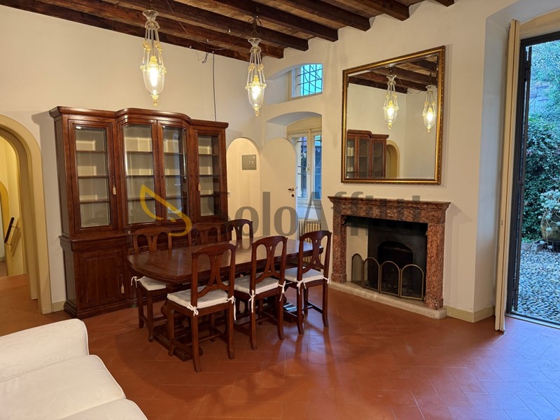 Trilocale in Affitto a Brescia, 1'200&euro;, 130 m², arredato, con Box