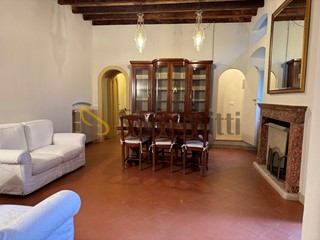 Trilocale in Affitto a Brescia, 1'100&euro;, 130 m², arredato, con Box